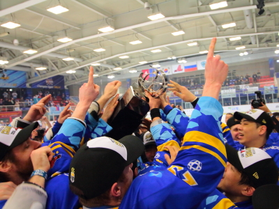 AsiaLeagueIceHockey_16-17_Champion_Halla_Web03.JPG